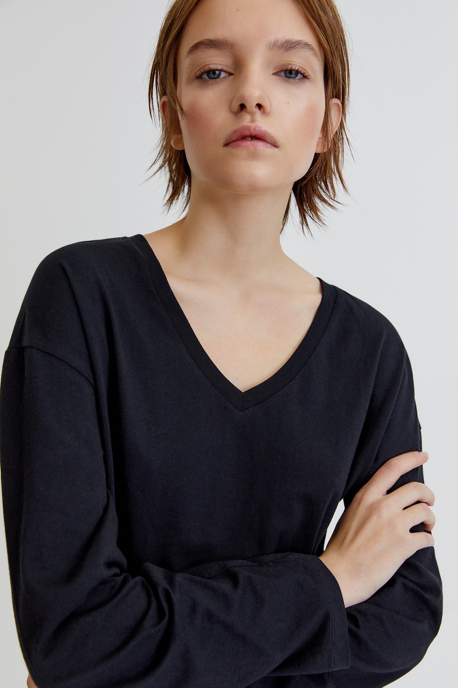 Oversized V-neck T-shirt - immagine 3